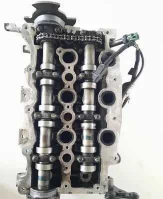 Jaguar XF X250 Engine head 4R8Q6C064AH 4R8Q6C064