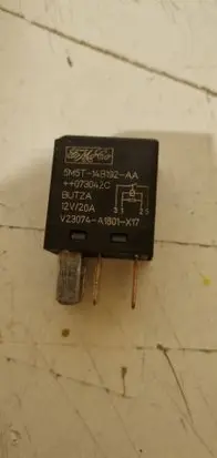 Toyota Avensis T220 Other relay PA66GF25