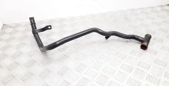 Volkswagen Golf VII Engine coolant pipe/hose 04L121065BH