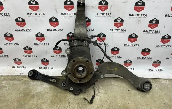 BMW 5 GT F07 Front wheel hub spindle knuckle 6777750 6777730