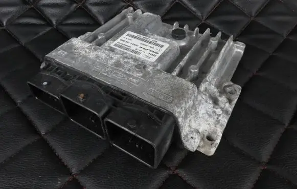 Ford Focus Engine control unit/module BV6112A650AFK 28419058 9058SA40591455