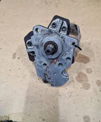 Renault Laguna II Fuel injection high pressure pump 0445010075