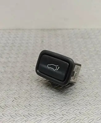 KIA Sportage Tailgate/boot open switch button 49X59P1000 6740A9100 2018428