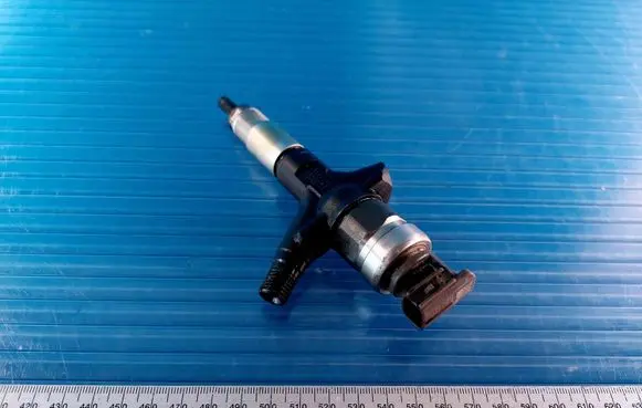 Subaru Forester SH Fuel injector 16613AA020