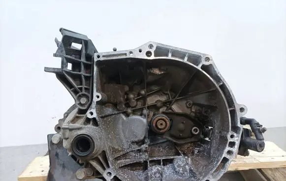 Citroen C4 Cactus Manual 5 speed gearbox 20A701