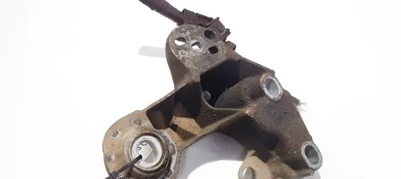 Audi A6 S6 C5 4B Engine mounting bracket 4b0199352b