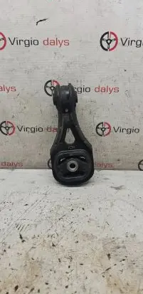Honda HR-V Engine mount bracket