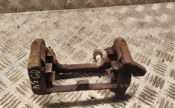 Audi A5 8T 8F Brake caliper pad carrier rear 