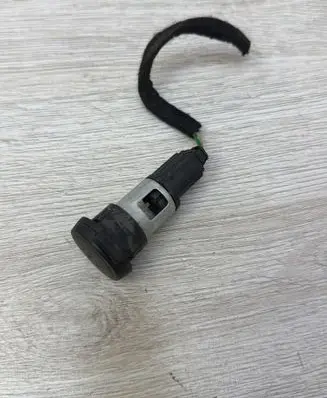 Citroen C5 12 V Socket (rear) 966242367700 9662423677 P20080709