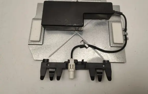 Mercedes-Benz CL C216 Aerial antenna amplifier A2168201175