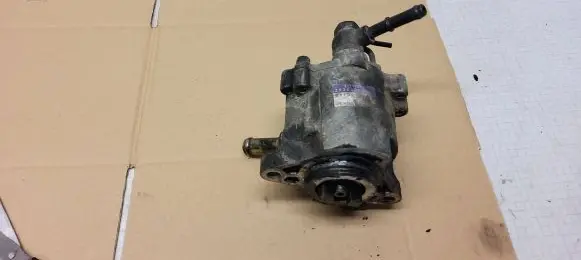 Toyota Corolla E120 E130 Vacuum pump 2930027020