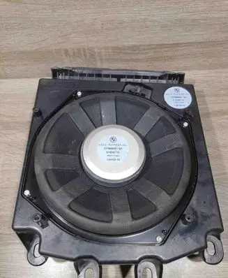 BMW 5 E60 E61 Subwoofer speaker 914314201 61928910 9144202