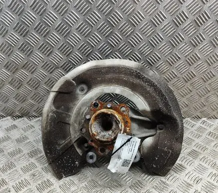 BMW M4 F82 F83 Front wheel hub 7857506 2284001