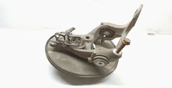 Rear wheel hub spindle/knuckle