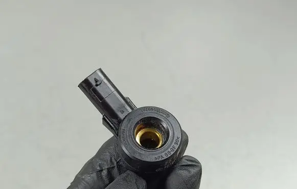 Jeep Grand Cherokee WL Detonation knock sensor 68313570AA