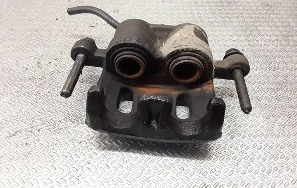 Mitsubishi Outlander Front brake caliper