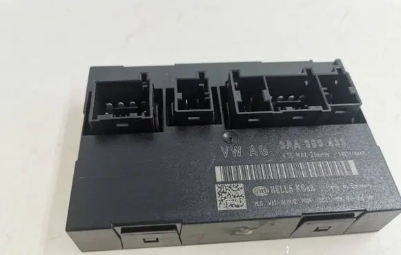 Volkswagen PASSAT B7 Comfort/convenience module 3AA959433