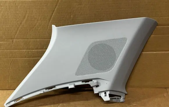 Audi Q3 F3 (D)pillar trim (top) 83A867245