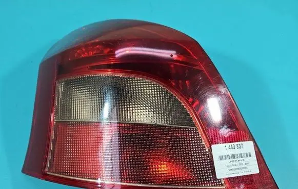 Toyota Yaris Rear/tail lights IMPRK1443837