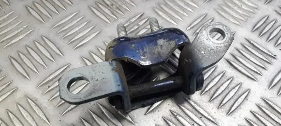 Toyota Avensis Verso Tailgate/trunk/boot hinge