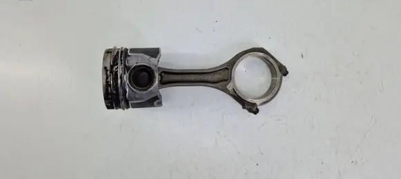 Audi Q7 4M Piston with connecting rod 059CB DHX