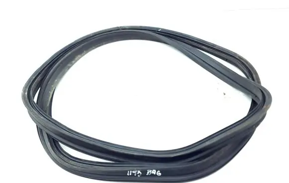 KIA Optima Trunk rubber seal (body) 