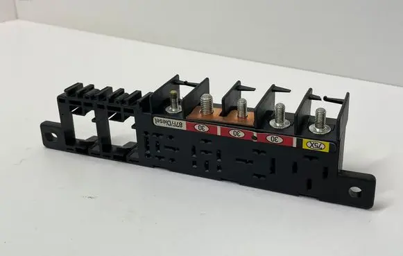 Audi A6 S6 C5 4B Fuse module 8L0941822A