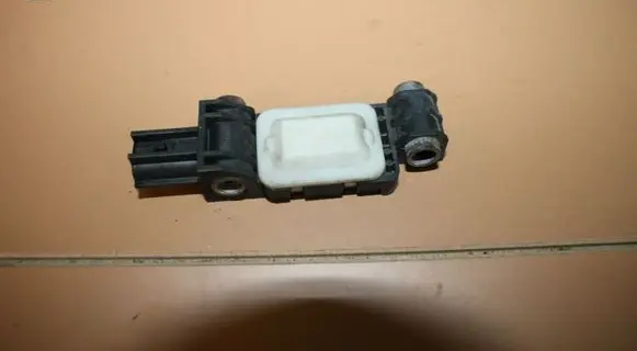 Audi A4 S4 B7 8E 8H Airbag deployment crash/impact sensor 8E0959651A