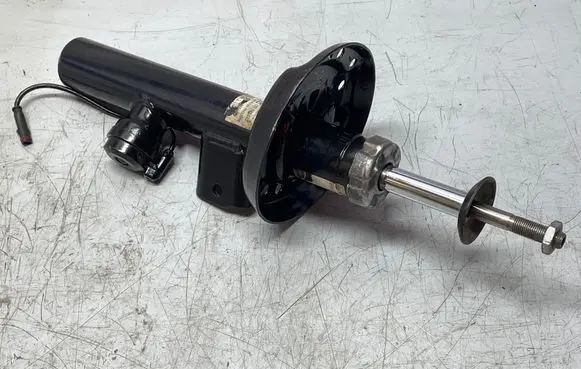 Opel Insignia A Front shock absorber/damper 22972243
