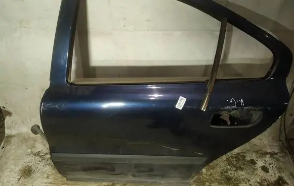 Volvo S60 Rear door melynos