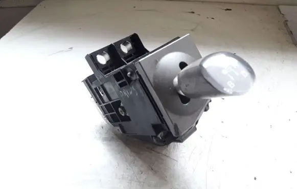 Toyota Prius (XW20) Gear shifter/selector 8945147030