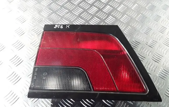 Peugeot 806 Tailgate rear/tail lights 45101