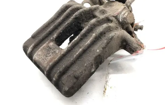 Volkswagen Golf IV Rear brake caliper