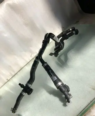 Mercedes-Benz GLA H247 Engine coolant pipe/hose A1775017302