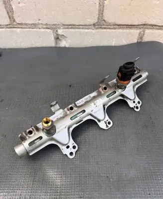 Audi A4 S4 B8 8K Fuel main line pipe 06J133317M