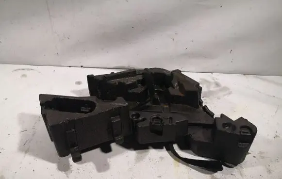 Volkswagen Touareg I Tool box 7L0012112