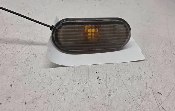 Volvo S80 Front fender indicator light 3B0949117C