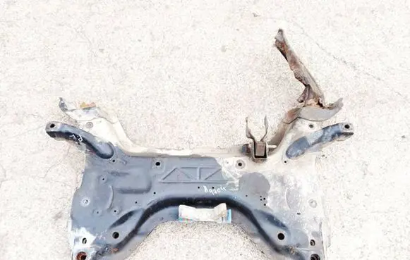 Peugeot 308 Front subframe