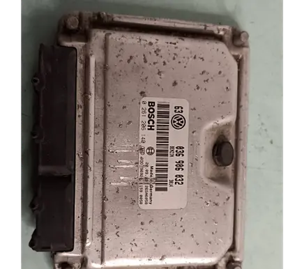 Volkswagen Golf IV Engine control unit/module 036906032 26SA6058 0261206140