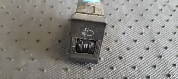 Audi A6 S6 C4 4A Headlight level height control switch 4A0941301