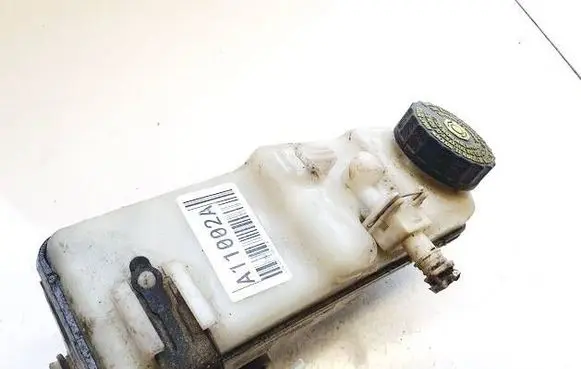 Toyota Auris 150 Brake fluid reservoir 0204255239