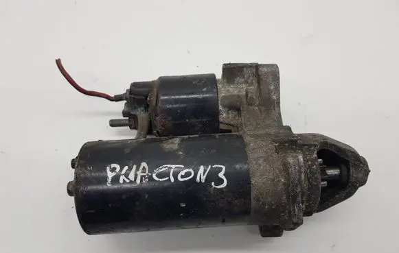 Volkswagen Phaeton Starter motor 012911023C