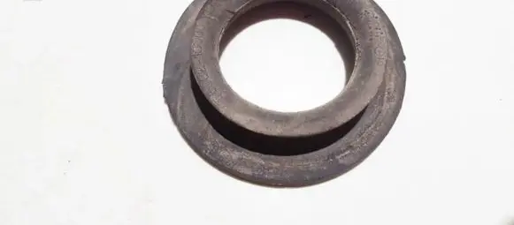 Hyundai Getz Front coil spring rubber mount 553321c000 55332-1c000