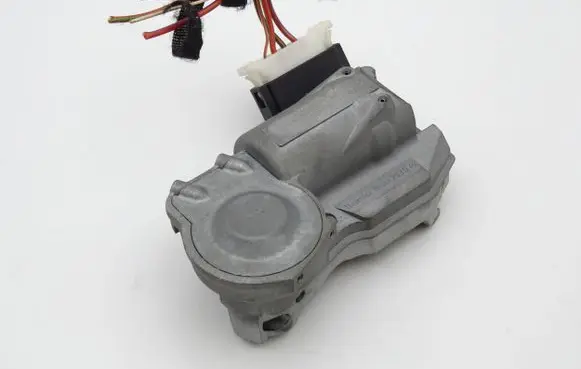 Mercedes-Benz C W203 Steering wheel lock A2034621130