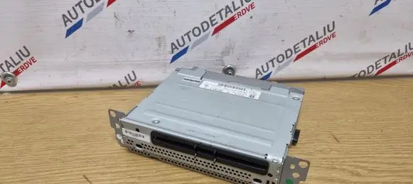 BMW 2 F45 Radio/CD/DVD/GPS head unit 6822582
