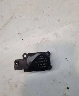 Mercedes-Benz CLS C219 Air flap motor/actuator G4126002 EAB502 A2038201642