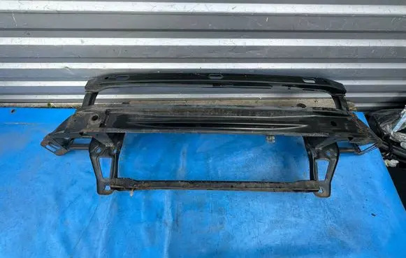 Volkswagen Crafter Front bumper support beam