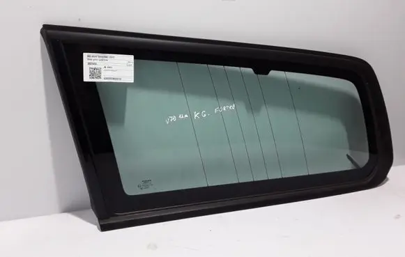 Volvo V70 Rear side window 30674855