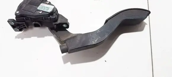 Volkswagen PASSAT B5.5 Accelerator throttle pedal 8D1721523F 6PV008376-03