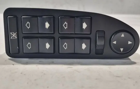 BMW 5 E39 Quarter vent window switch 8380646 330091 9851